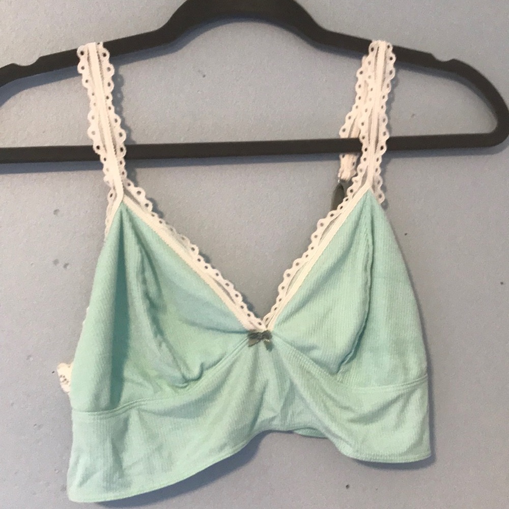 VICTORIA’S SECRET ribbed sleep bralette